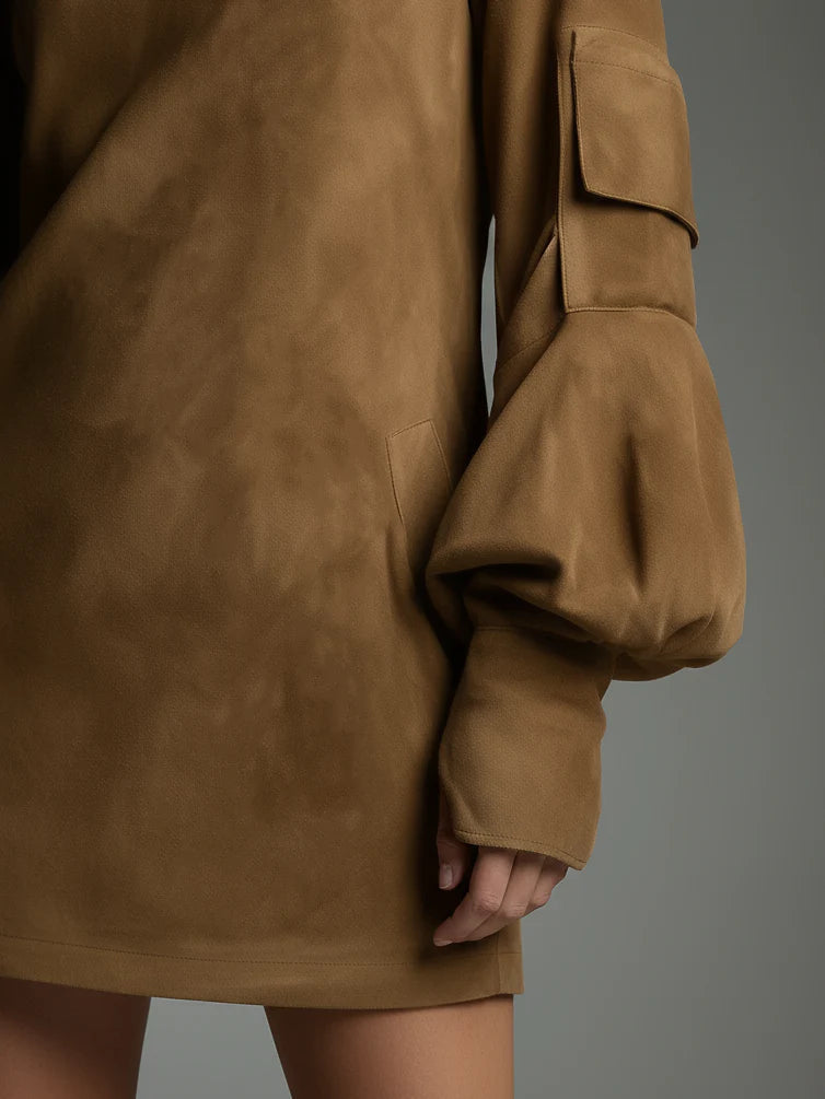 Emilia - Minivestido holgado de ante con cuello alto