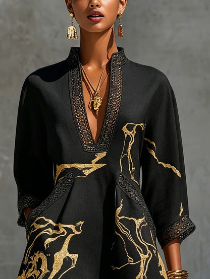 Donatella | Mini Vestido Negro con Estampado de Mármol Dorado y Encaje de Crochet