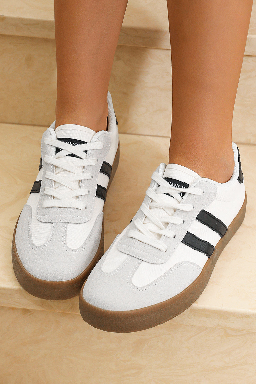 Valeria - Zapatillas planas con rayas negras