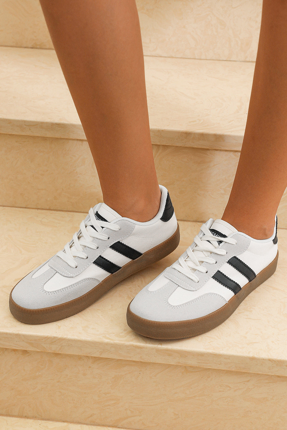 Valeria - Zapatillas planas con rayas negras